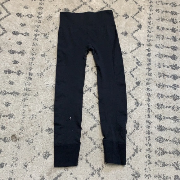 Lululemon Leggings Dark Grey - Size 4 - Picture 5 of 5